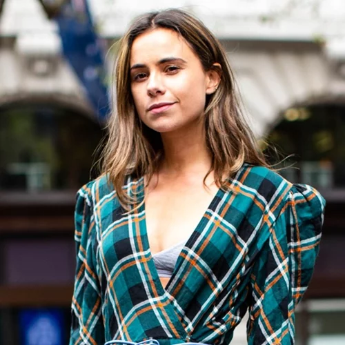 Καλοκαιρινή βροχή | Πέντε styling tips για να δημιουργήσεις το πιο κομψό σύνολο