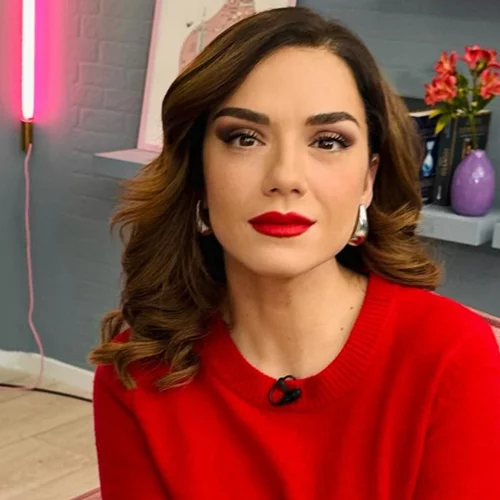 Βάσω Λασκαράκη | Η κόρη της, Εύα τελειώνει την πέμπτη δημοτικού - Η τρυφερή ανάρτηση της ηθοποιού