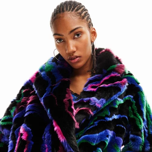 Οι τάσεις της μόδας που θα ανανεώσουν τα city looks σου μέσα από την F/W 2023-24 συλλογή της Desigual