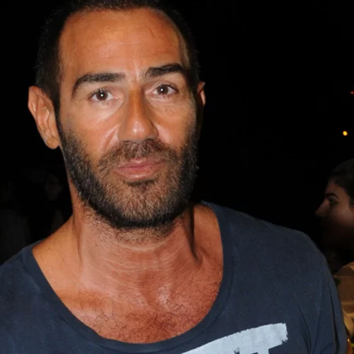 Δύσκολες ώρες για τον Αντώνη Κανάκη