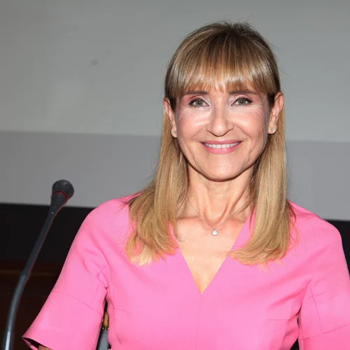 Η Μάρα Ζαχαρέα φόρεσε το πρώτo puffer της σεζόν