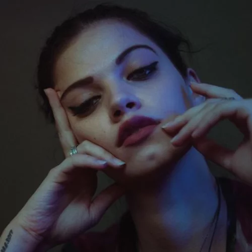 Tζένη Καζάκου | Η hot φωτογραφία της 21χρονης από την κουζίνα του σπιτιού της