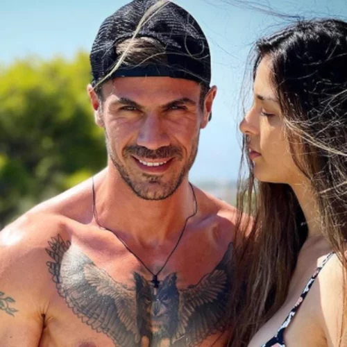 Άκης Πετρετζίκης | Επέστρεψε στη δουλειά μαζί με τον νεογέννητο γιο του