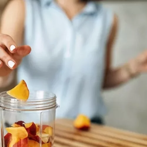 Τα βήματα για να μετατρέψεις ένα smoothie σε ένα πραγματικά πλήρες γεύμα