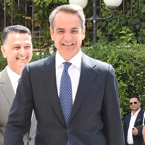 Μήνυμα Μητσοτάκη από τα Χανιά για τα Θεοφάνεια: Θα βρισκόμαστε πάντα στην πρώτη γραμμή για την αντιμετώπιση των δυσκολιών