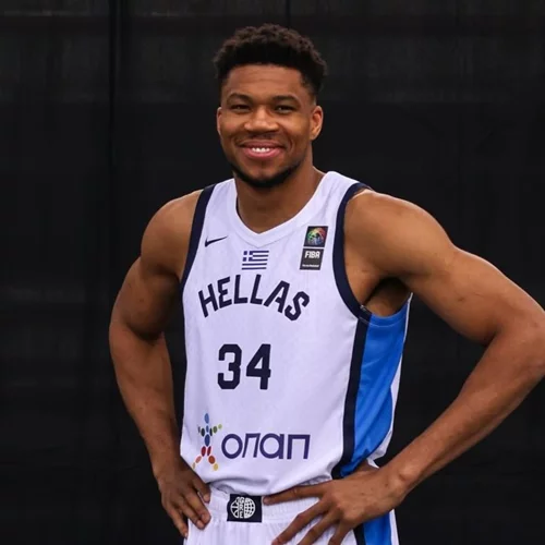 Η πρώτη ανάρτηση του Γιάννη Αντετοκούνμπο μετά την έναρξη των Ολυμπιακών Αγώνων | "Η μεγαλύτερη τιμή"