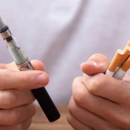 Μεγαλύτερος κίνδυνος εγκεφαλικού σε νεότερη ηλικία για τους ατμιστές απ' ότι για τους παραδοσιακούς καπνιστές