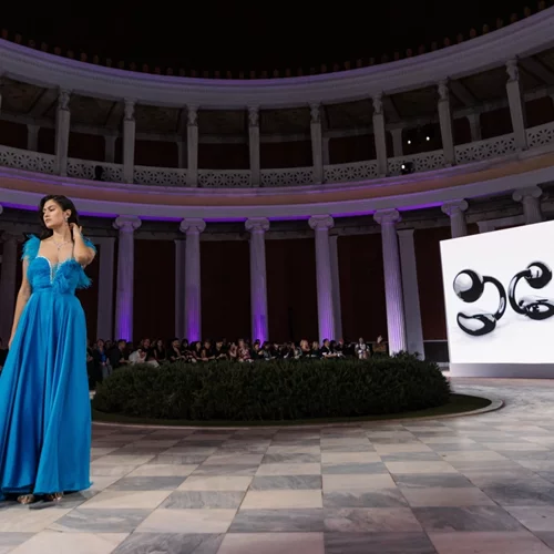 "Fashion Innovation Award" για τα Huawei FreeClip στην Εβδομάδα Μόδας της Αθήνας