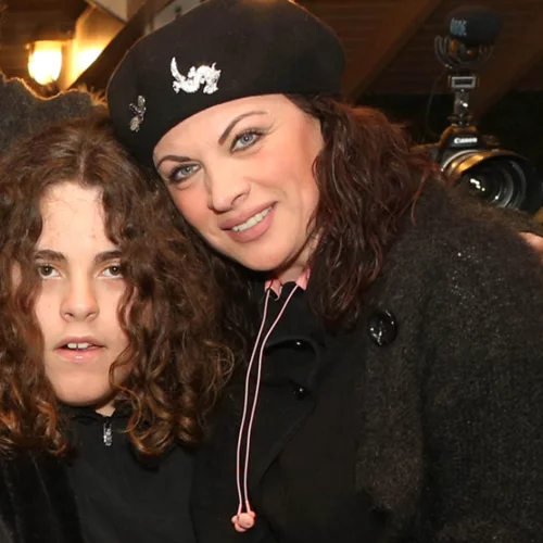 Νένα Χρονοπούλου | "Το παιδί μου έκανε 5 χρόνια να συνέλθει από ακατάλληλο ίδρυμα"