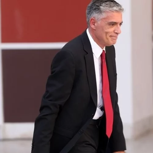 Νίκος Ευαγγελάτος | Σπάνιο φωτογραφικό ντοκουμέντο από κοσμική εμφάνιση με την πρώτη σύζυγό του, Ζέτα Θεοδωρακοπούλου