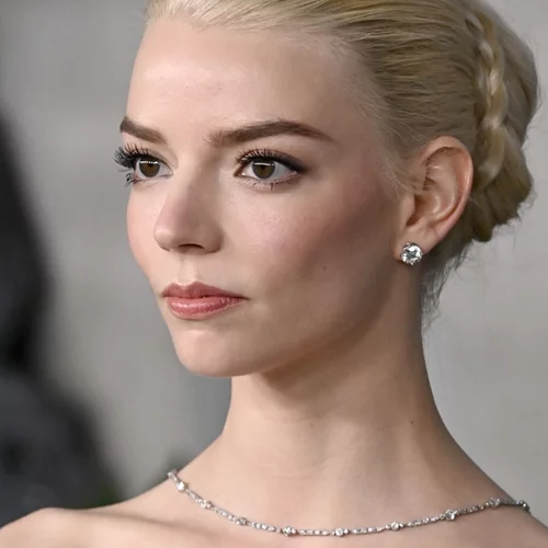 5 αλλαγές που πρέπει να κάνεις στο skincare σου όταν η θερμοκρασία πέφτει για τα καλά