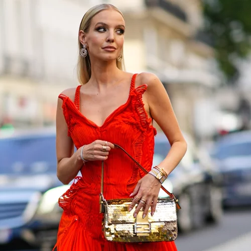 Η νέα εκδοχή στο πολυτελές μανικιούρ που επιλέγουν οι πιο chic γυναίκες