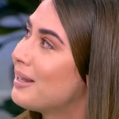 Έλενα Κρεμλίδου | Η εξομολόγηση της instagrammer στο Πρωινό: "Πριν τρία χρόνια πήρα το πρώτο μήνυμα εκβιασμού"