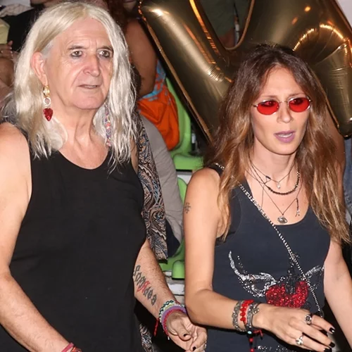 Ένας κατάξανθος κούκλος | Ο γιος του Νίκου Καρβελα και της Έλενας Φερεντίνου έγινε δύο ετών