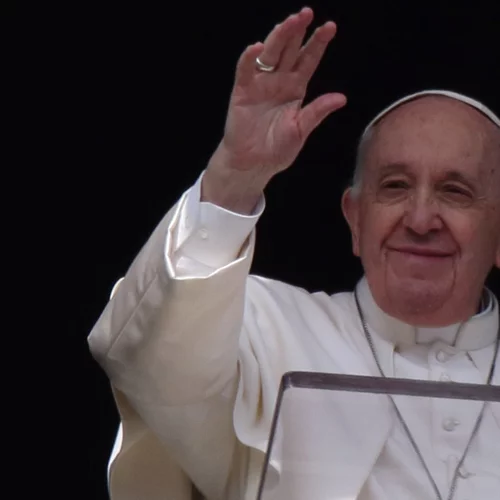 "Ποτέ πόλεμος!", γράφει σε tweet του για Ουκρανία ο πάπας Φραγκίσκος