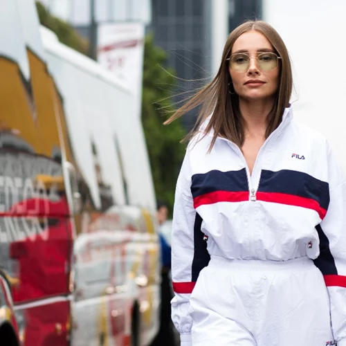 Φέτος στις γιορτές θα ξεκουραστούμε και θα το κάνουμε με αυτές τις φόρμες