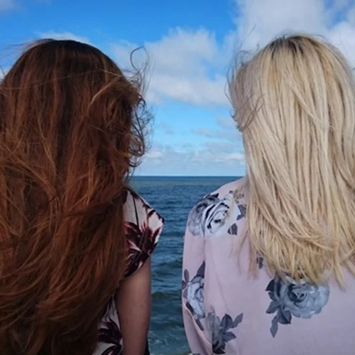 "Ήμουν 9 μηνών έγκυος όταν διαγνώστηκα με καρκίνο του μαστού. Τρεις μόλις ημέρες πριν, η μαμά μου είχε την ίδια ακριβώς διάγνωση."