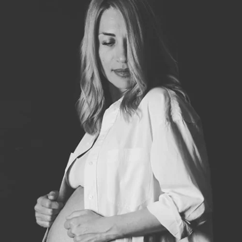 Μαρία Ηλιάκη | Η φωτογραφία με φουσκωμένη κοιλιά από την εγκυμοσύνη και δημόσιο μήνυμα