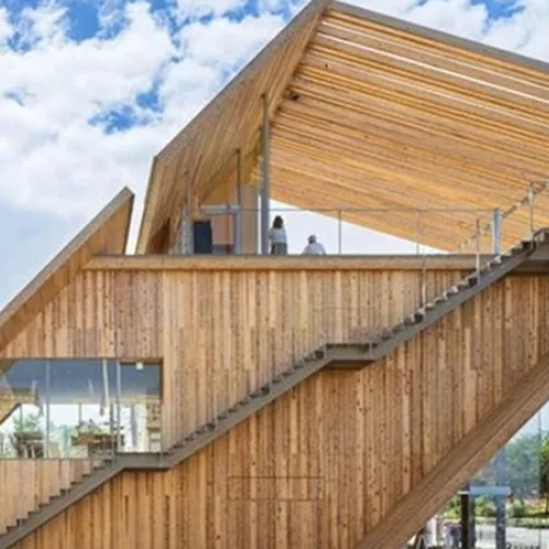 Ένα καφέ-παρατηρητήριο από το Kengo Kuma ως "σκάλα προς τον ουρανό"