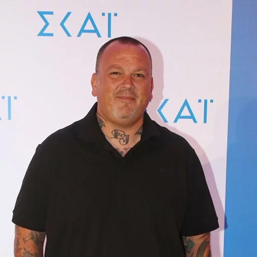 Γιατί ο Δημήτρης Σκαρμούτσος ζήτησε δημόσια συγγνώμη από τον Άκη Πετρετζίκη;