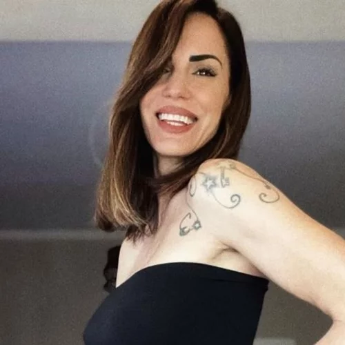 Ελισάβετ Σπανού | Ανακοινώνει την εγκυμοσύνη της και μας δείχνει τη φουσκωμένη κοιλίτσα της