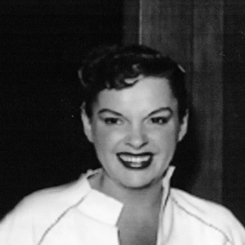 Judy Garland | O τραγικός θάνατος μιας κορυφαίας σταρ