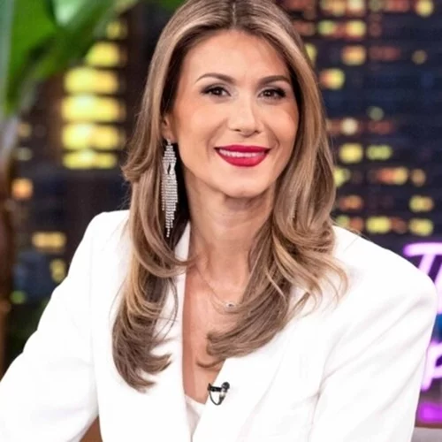 Η Άννα Κανδαράκη μίλησε για τη μάχη με τον καρκίνο | "Ήθελα να βγάλω αυτή την περούκα από το κεφάλι μου"