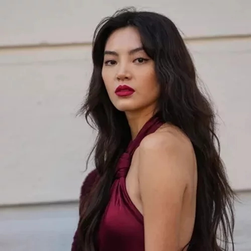 Μακιγιάζ μετά τα 50 | 5 προϊόντα που δεν πρέπει να παραλείψεις στα festive looks σου