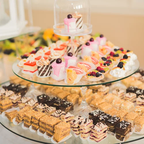 Εορτολόγιο: Ποιοι γιορτάζουν σήμερα, 27 Σεπτεμβρίου