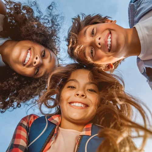 Το "Μαζί για το Παιδί" σε συνεργασία με την Μπάρμπα Στάθης στηρίζουν ευάλωτα παιδιά