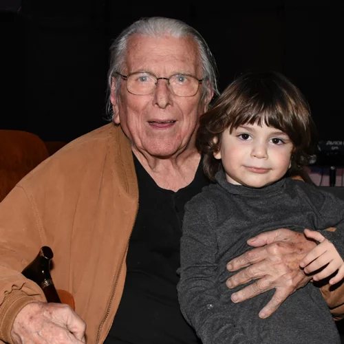 Τιμητική βραδιά για τον Κώστα Βουτσά - Η απίστευτη ομοιότητα με τον γιο του, Φοίβο