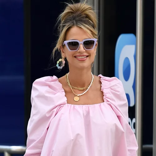 7 αξεσουάρ που θα φορέσουμε φέτος το καλοκαίρι με τα φορέματα μας