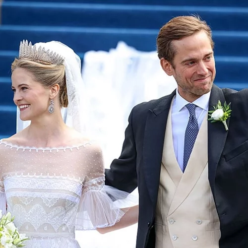 Βασιλικός γάμος στο Λιχτενστάιν | Η πλουσιότερη πριγκίπισσα της Ευρώπης παντρεύτηκε και επέλεξε την πιο ιστορική τιάρα