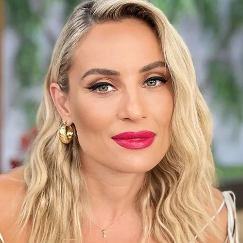 Υποψήφια Ευρωβουλευτής με τη ΝΔ η Ελεονώρα Μελέτη - Η πρόταση από άλλο κόμμα και η στήριξη του συζύγου της