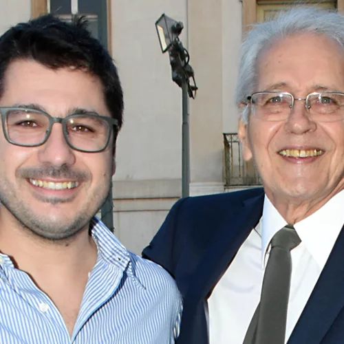 Δημήτρης Κωνσταντάρας | Στο νοσοκομείο ο πατέρας του Λάμπρου: "Πεταμένος στην κυριολεξία σε ένα φορείο - Ξεχασμένος"