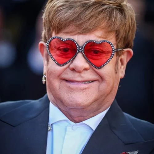 Ο Elton John κάλεσε τους θαυμαστές του στο εικονικό πάρτι του