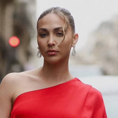 Καλεσμένη σε γάμο | 5 τάσεις μακιγιάζ που θα σε κάνουν να ξεχωρίσεις για όλους τους σωστούς λόγους