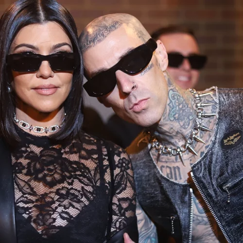 Ζούσε η Κόρτνεϊ Καρντάσιαν το 1912; Οι θεωρίες συνωμοσίας