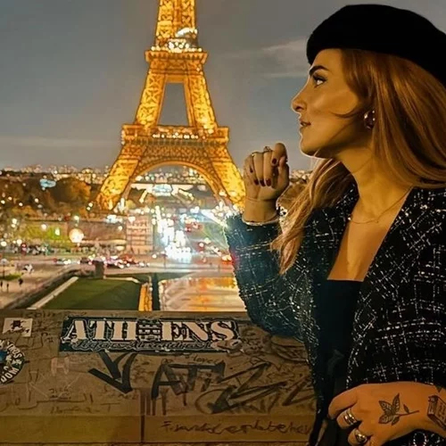 Εβελίνα in Paris | Η Εβελίνα Νικόλιζα είναι στο Παρίσι και εμείς θέλουμε να κλείσουμε εισιτήρια άμεσα