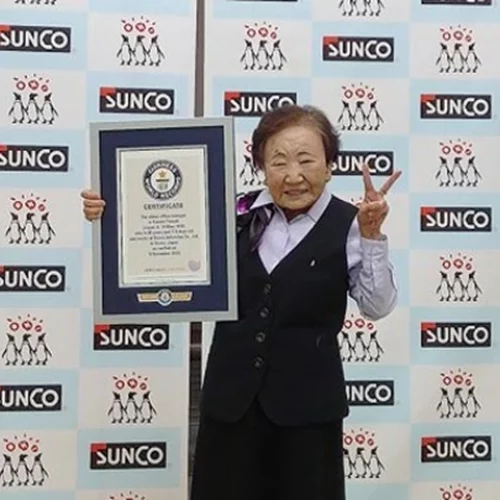 Παγκόσμιο ρεκόρ Γκίνες κατέρριψε 90χρονη Γιαπωνέζα