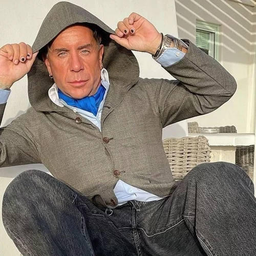 Ο Γιώργος Μαζωνάκης συνεχίζει τα μπάνια στη θάλασσα | Το νέο βίντεο που έδειξε