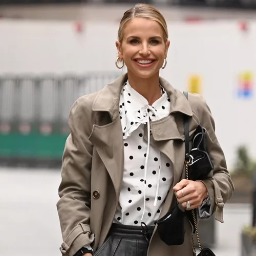 H καμπαρντίνα που ξεχωρίζει στα trends της σεζόν Φθινόπωρο 2024