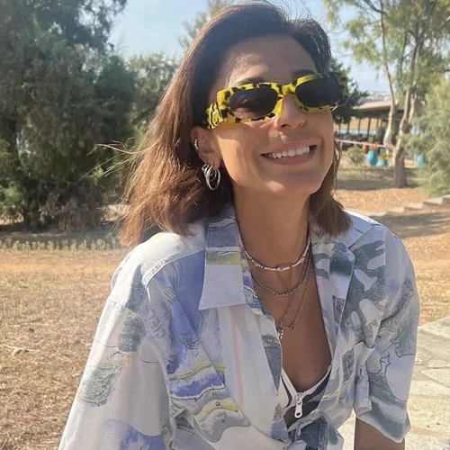 Η Κατερίνα Παπουτσάκη στο κομμωτήριο | Η αλλαγή στα μαλλιά της λίγο πριν το καλοκαίρι