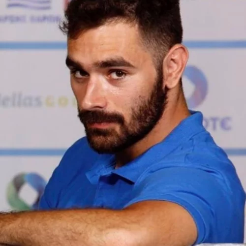 Ο Θοδωρής Ιακωβίδης απαντά στα μηνύματα αγάπης του κόσμου