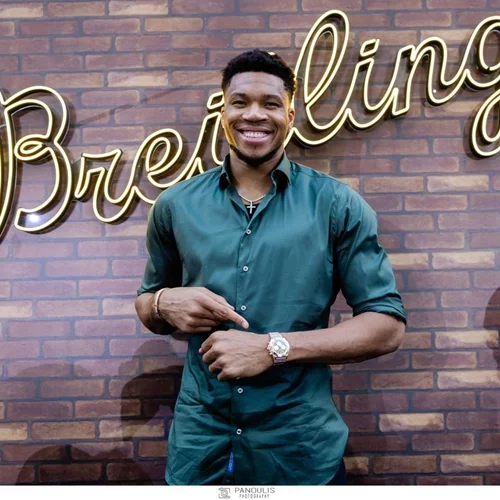 Δύο 'ωραίες' ώρες με τον Γιάννη Αντετοκούνμπο