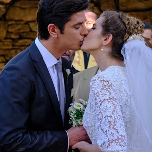 Άγριες Μέλισσες | Πλάνα από τον γάμο της Ελένης και του Λάμπρου (pics)