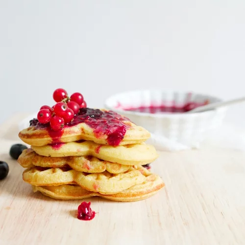 Η τέλεια συνταγή για vegan σπιτικό brunch | Τα νηστίσιμα pancakes που δεν ήξερες ότι χρειάζεσαι
