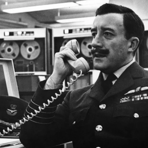 S.O.S. Πεντάγωνο Καλεί Μόσχα – Το επίκαιρο αριστούργημα του Kubrick και ο τριπλός Peter Sellers