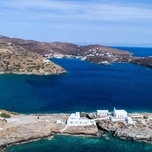 Σίφνο, Νάξο και Ίο προτείνει για το 2025 η La Repubblica​​​​​​​​​​​