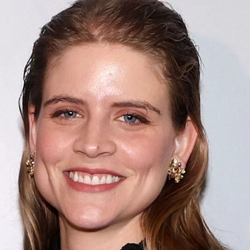 Δανάη Μιχαλάκη | Η φωτογραφία με τις μαίες που τη βοηθούν στην καθημερινότητά της με την 9 μηνών κόρη της